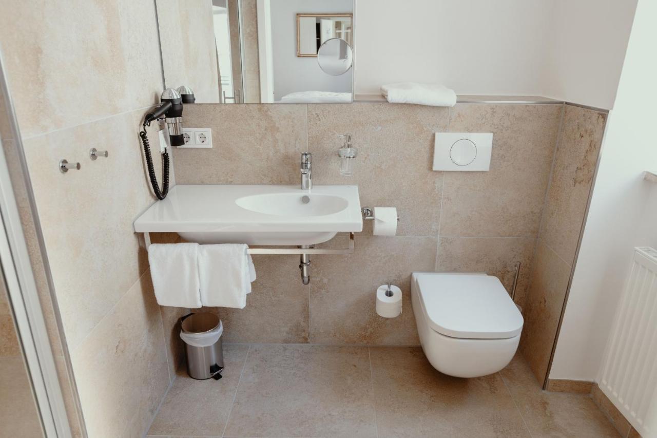 Hotel Schierlinger Braeustueberl المظهر الخارجي الصورة
