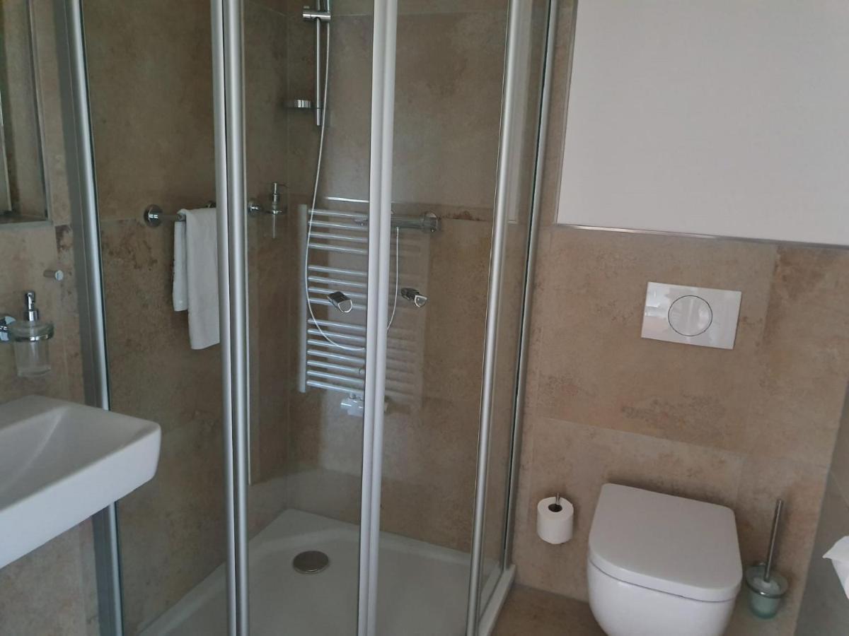 Hotel Schierlinger Braeustueberl المظهر الخارجي الصورة