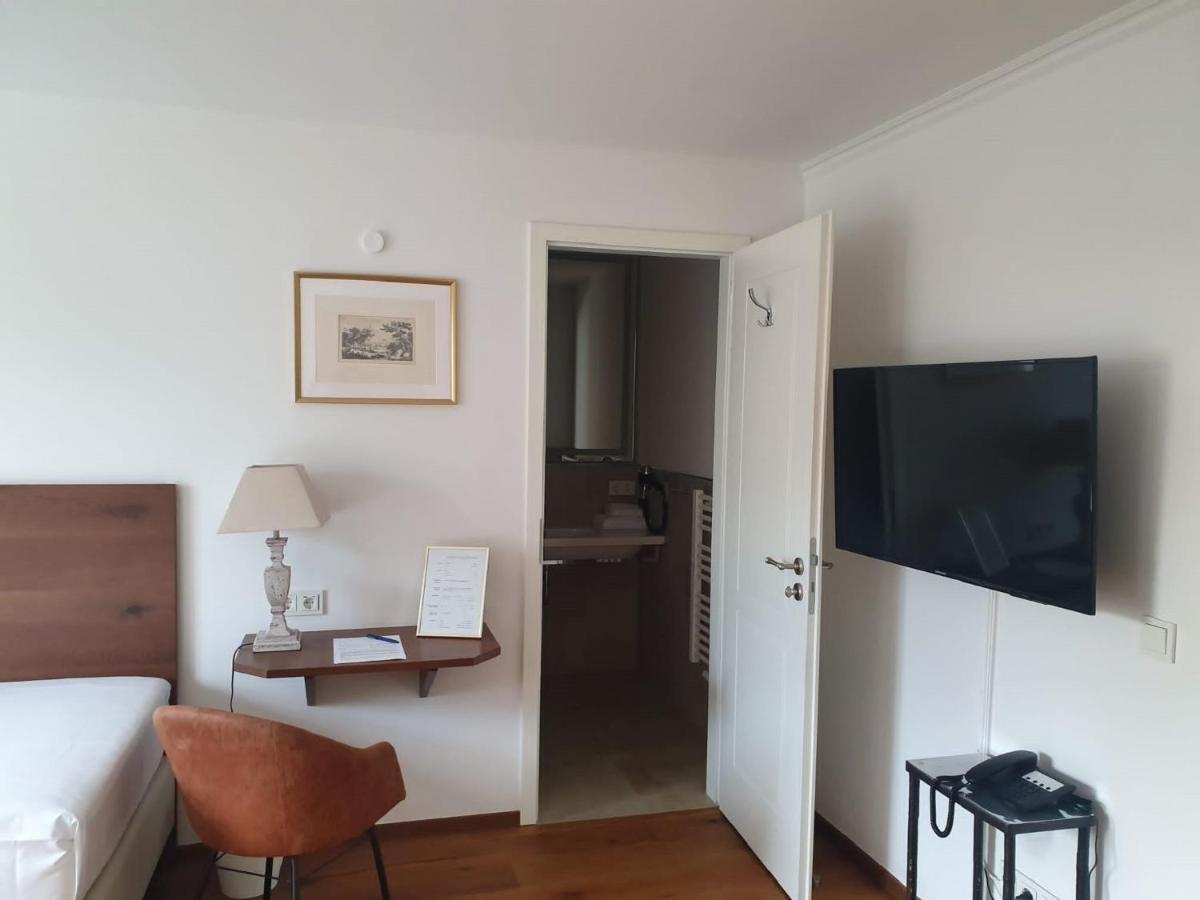 Hotel Schierlinger Braeustueberl المظهر الخارجي الصورة